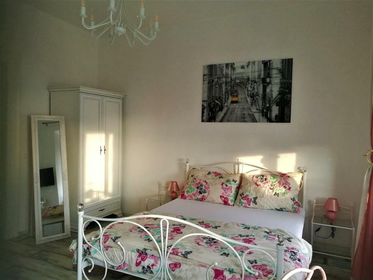 Main Square Apartments With Sea View Pula Luaran gambar